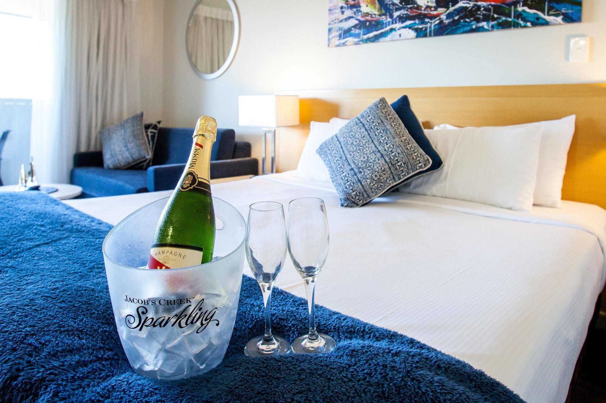 Manly Marina Cove Motel 브리즈번 외부 사진